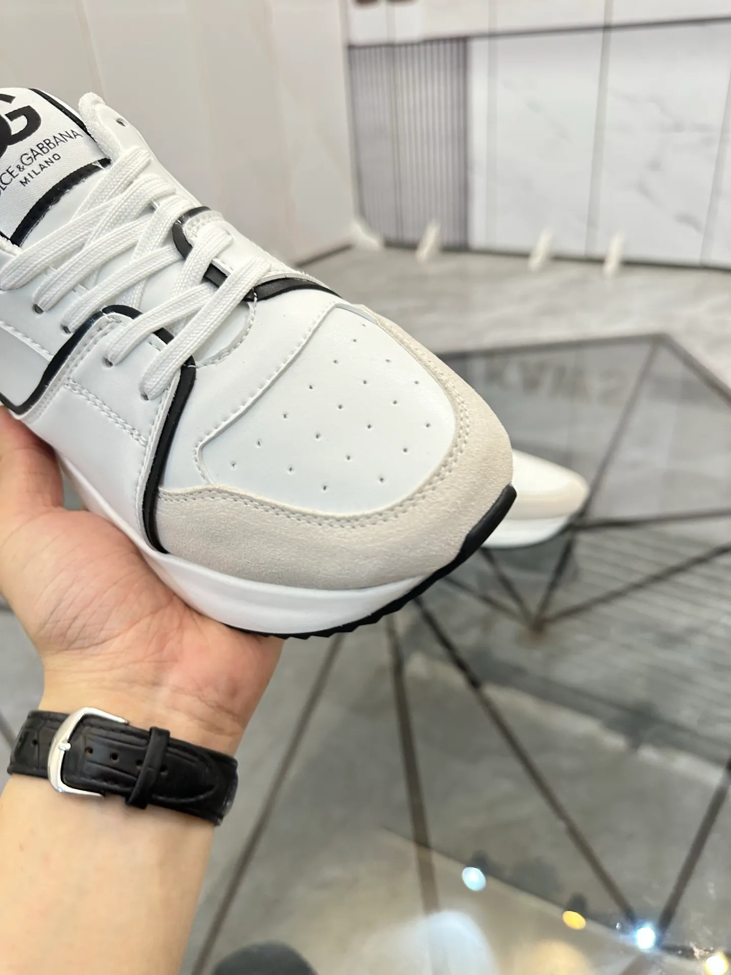 Selling men's shoes 💰: 💰P480¥ Product trademark: DG* "Dolce & Gabbana*" low-top casual shoes Regular size: 38-45 (can be customized to 46) Product material: imported cowhide upper, breathable lining, original outsole. Number: 803